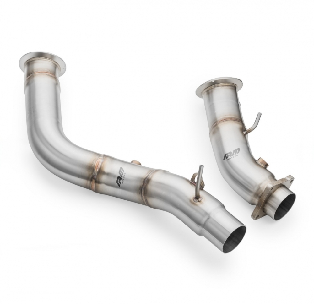 Downpipe i rustfritt stål til BMW M2 Competition (F87), M3 CS / M3 Competition (F80) og M4 Competition (F82) med S55-motor og GPF/OPF EURO 6. Gir bedre gjennomstrømning, lavere mottrykk og økt ytelse.